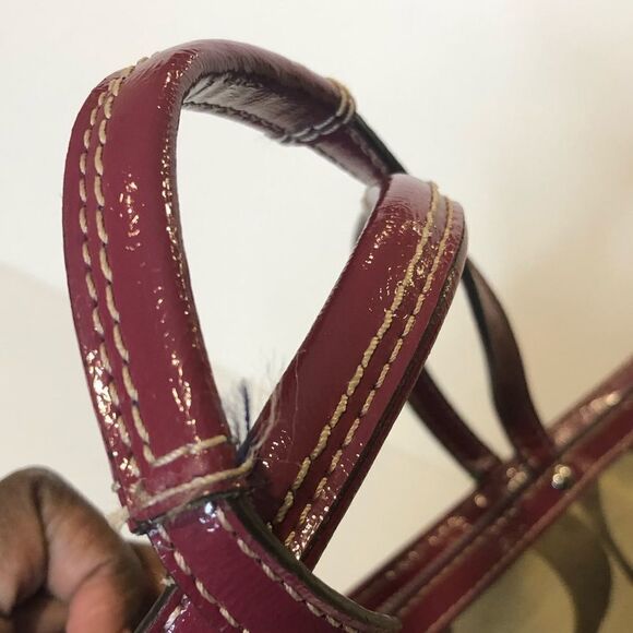 Coach maroon burgundy top zip shoulder bag - Picture 11 of 15